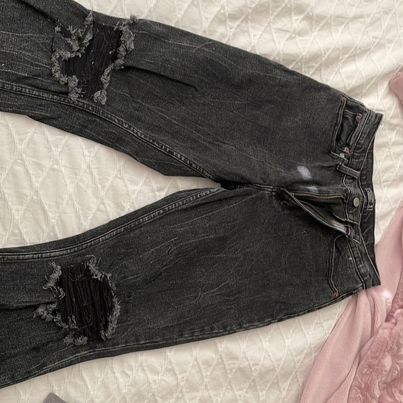 Abercrombie & Fitch Ultra High Rise Mom Jean - Picture 2 of 4